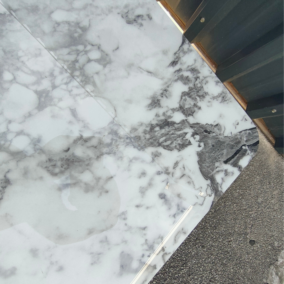 The Llynn Square Coffee Table Medium GRAY/WHITE
