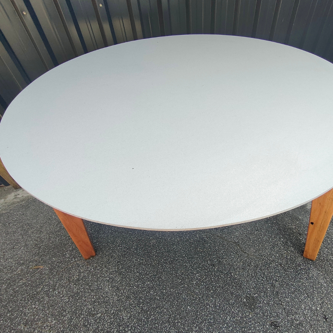 The Merak Breakfast Table LIGHT GRAY