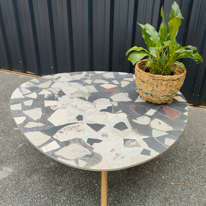 The Hollis Coffee Table Small - AGGREGATE