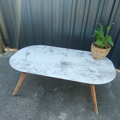 The Llynn-O Coffee Table Medium WHITE/GRAY